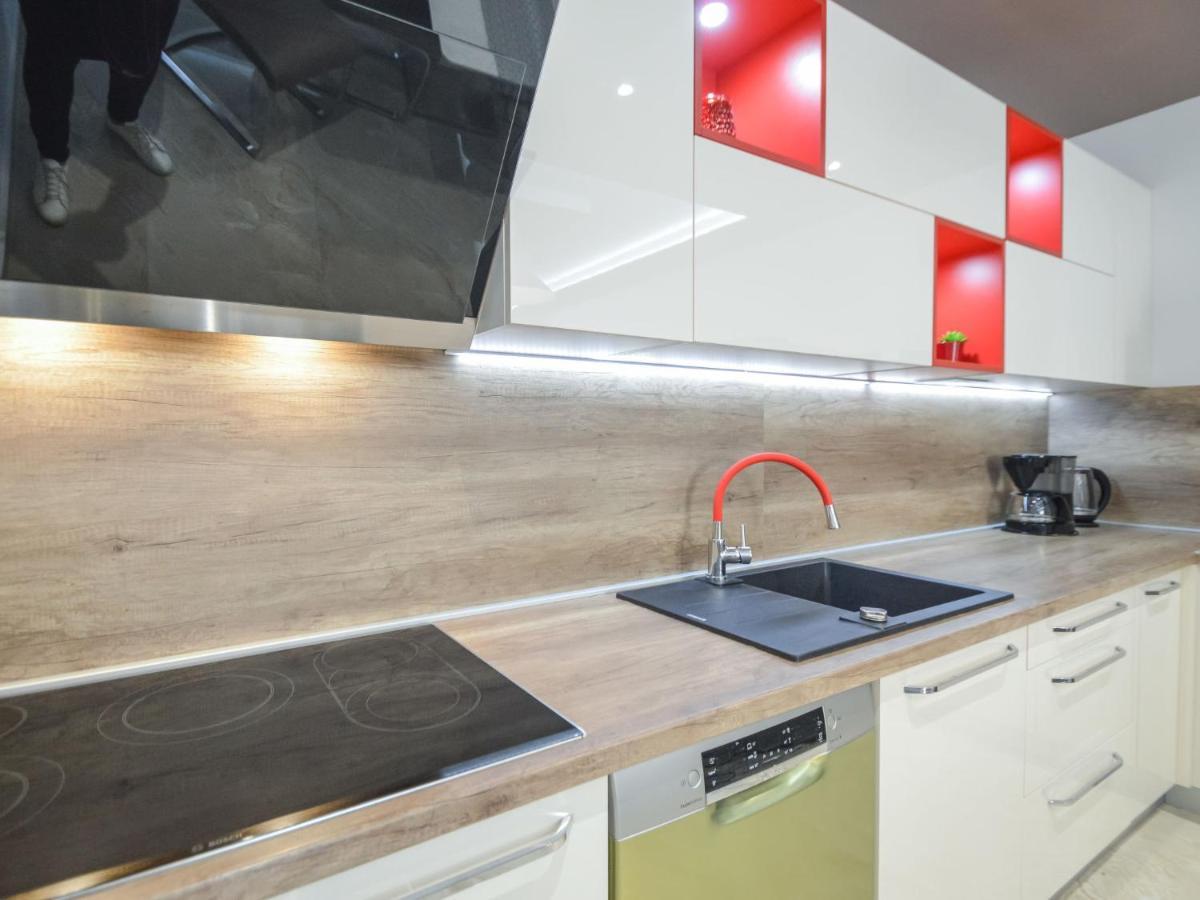 Apartment Mornar-5 By Interhome Трогир Екстериор снимка